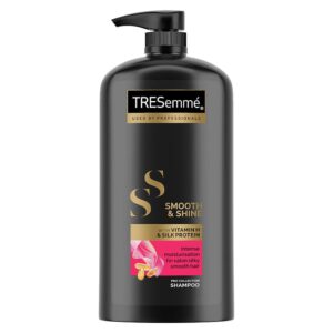 TRESemme Smooth & Shine Shampoo 1 L, With Vitamin H & Silk Proteins For Silky Smooth Hair - Moisturises Dry & Frizzy Hair, For Men & Women
